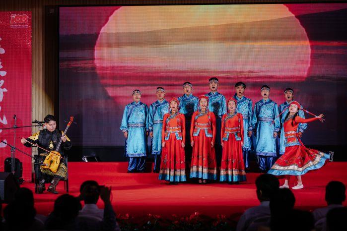 18、《草原上升起不落的太阳》青海分公司